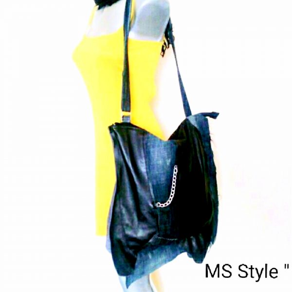 Асиметрична дамска чанта от деним и естествена кожа + подарък!