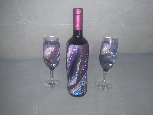 Ръчно рисувани чаши за вино