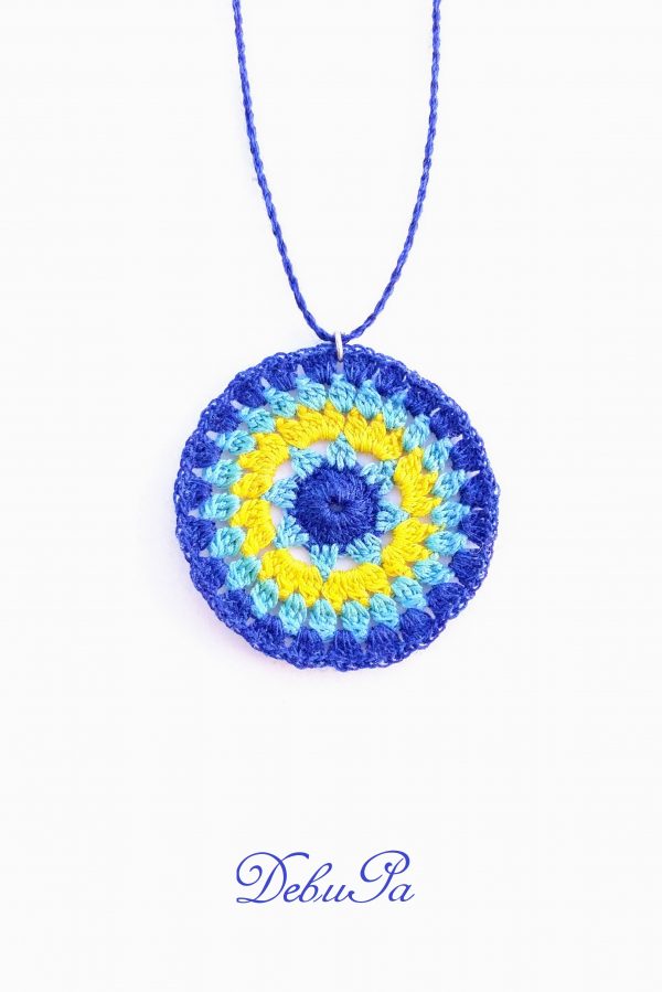 Плетен медальон "Слънчево море"