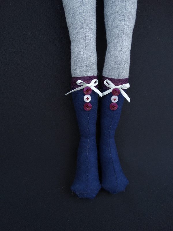 Виола - текстилна кукла