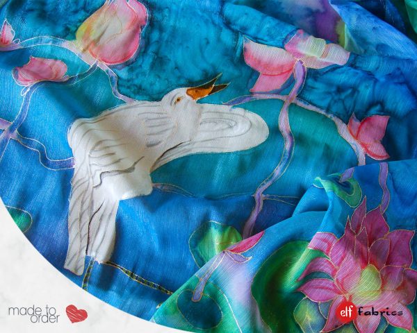 Рисуван копринен шал с лилии и жерав, подарък за директор- по поръчка