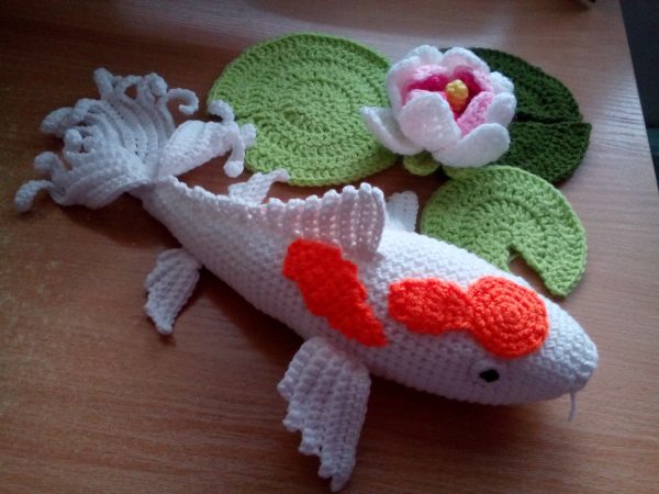 Плетени играчки - Японска рибка КОИ