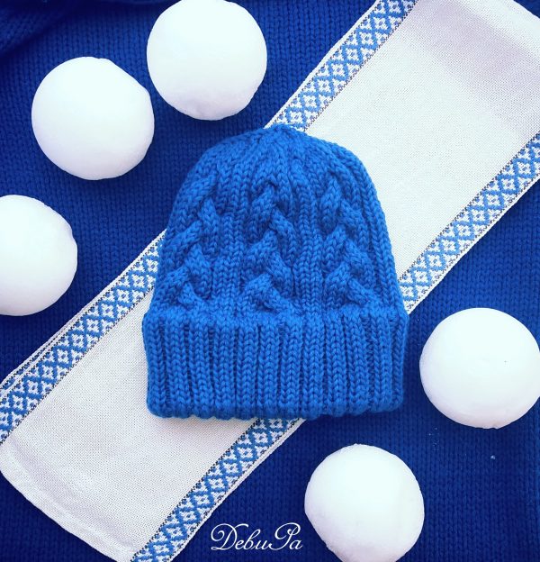 Комплект - плетени шапка и ръкавици ,,Снежна хармония"