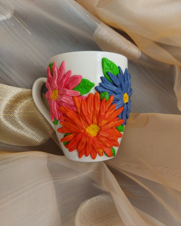 Чаша с декорация от полимерна глина "Свежи цветя"