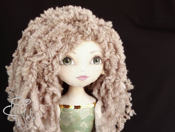 Стелла - текстилна кукла