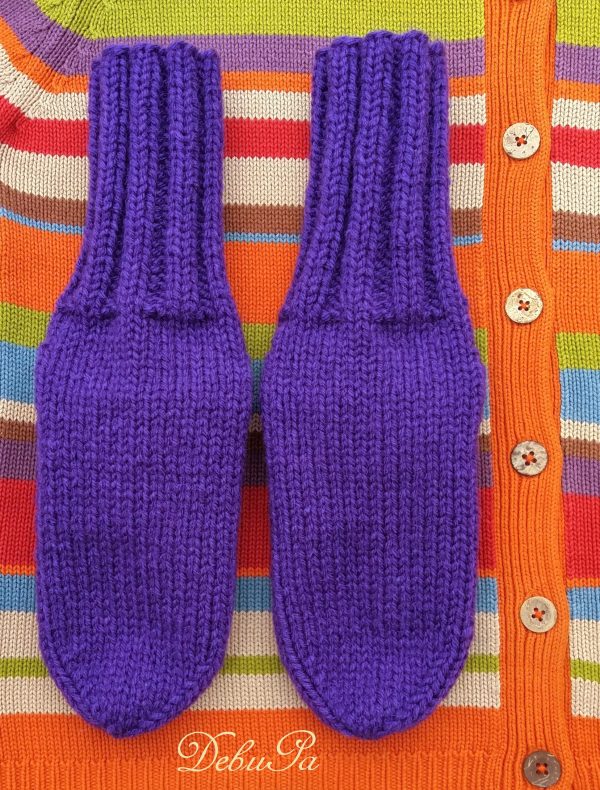 Плетени чорапи "Зимно пухкаво лилаво"