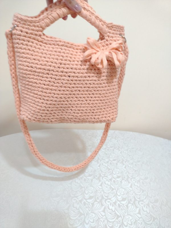 Плетена чанта на една кука