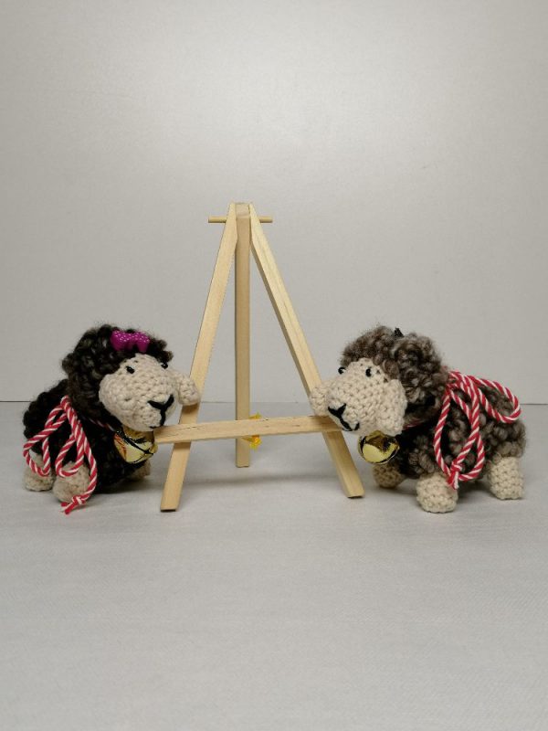 Плетени овчици с мартеница