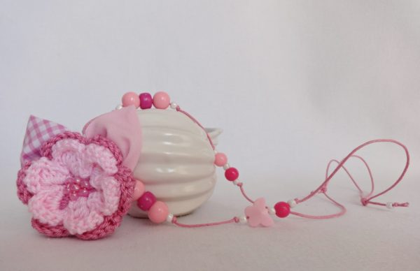 Розово детско колие с копринено 3D цвете "Розалия"