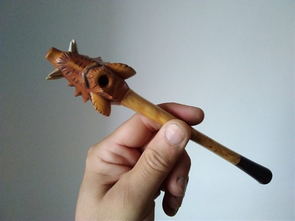 Лула за цигари. Глиган. Авторска дърворезба.