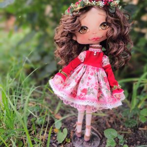 Авторска текстилна кукла Надежда