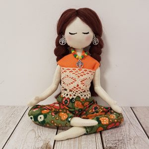 Декоративна кукла "Йога"
