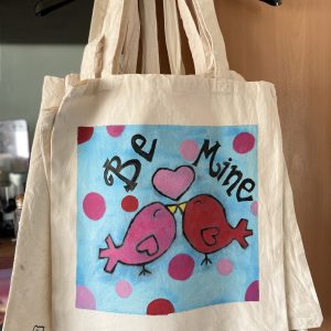 Ръчно рисувана текстилна торба - Влюбени пиленца