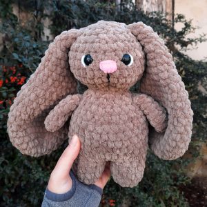 Зайче (Ръчно плетена плюшена играчка)