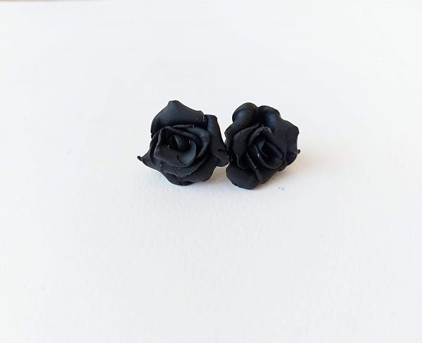 Обеци " Черни рози"