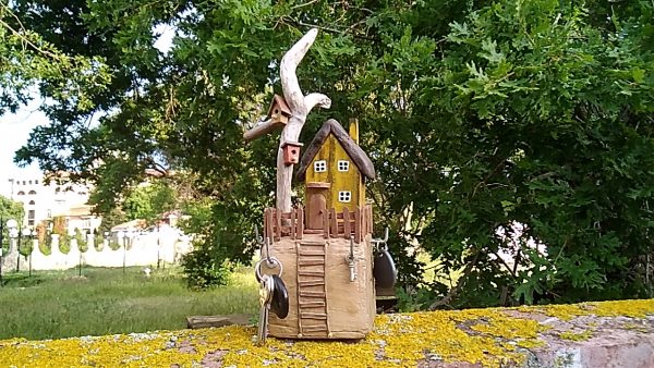 Закачалка за ключове. Къща.