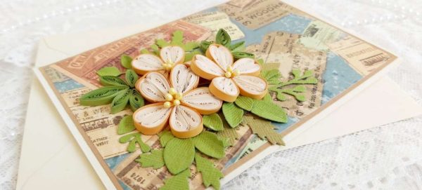 3Д квилинг картичка с оранжеви цветя