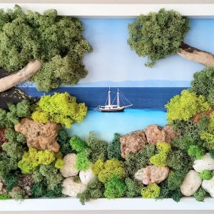 Картина със скандинавски мъх и морски камъчета