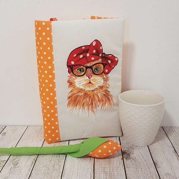 Рисувана подвързия за книга „Котка кокетка“