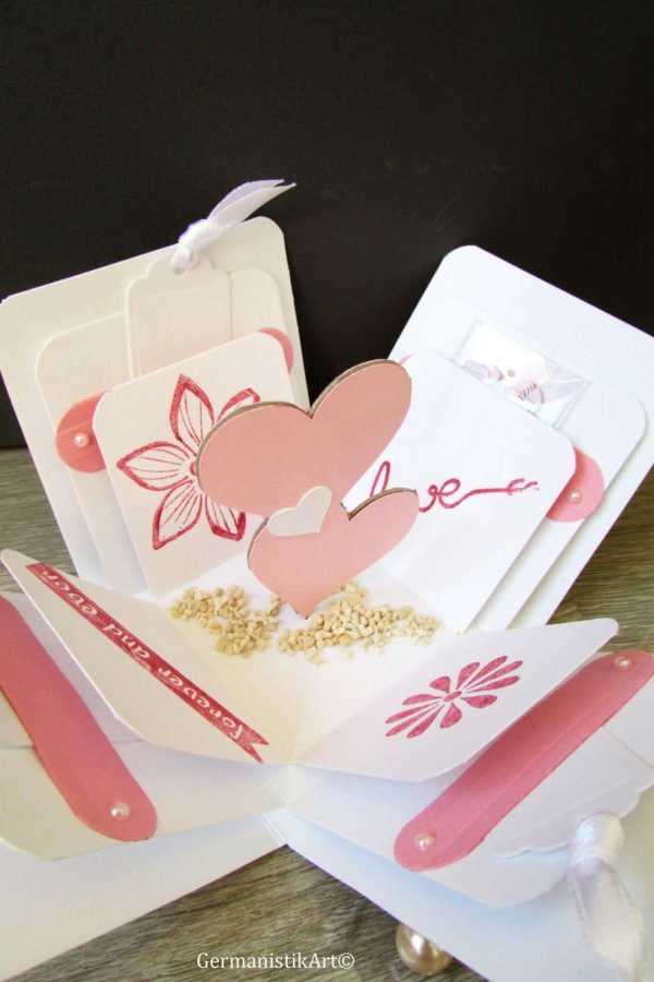 Сватбена картичка кутийка "Щастие и любов"