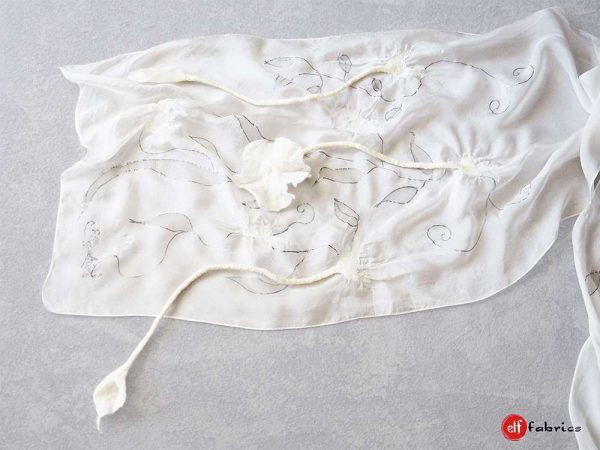 Копринен сватбен шал с вълнени калии- наличен