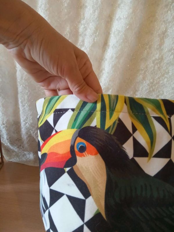 Текстилна кошница с папагали