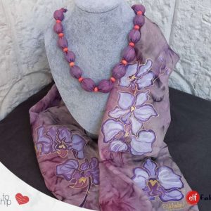 Малък копринен шал с красиви орхидеи, подарък за бизнес дама, наличен