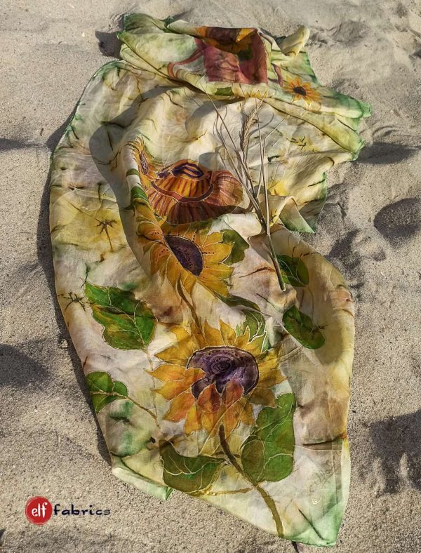 Копринен шал със слънчогледи - наличен
