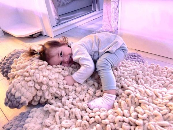 Детско килимче "Овца "
