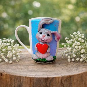 Чаша със зайче, декорирана с полимерна глина