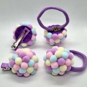 Детски ластички с помпони