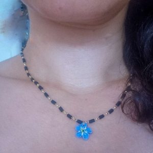 Колие с Незабравка от полимерна глина