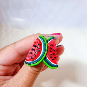 Обеци с диня изработени от полимерна глина