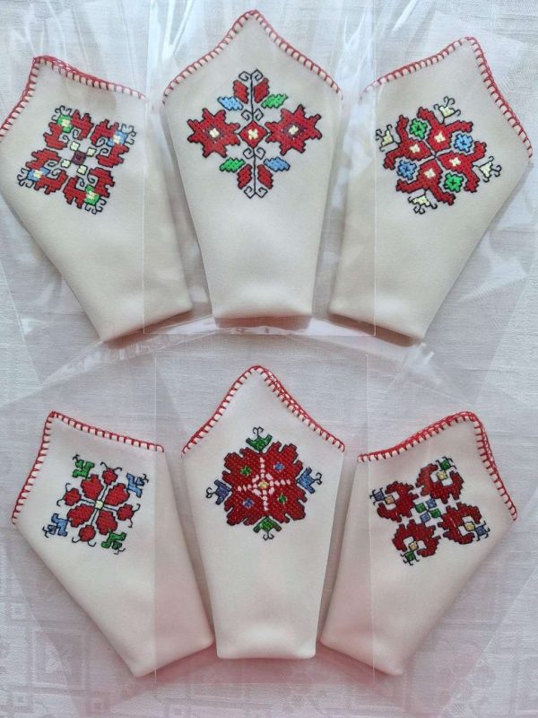 Нови мотиви ръчно бродирани копринени кърпички