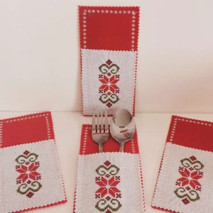 Калъф за прибори с бродирана шевица