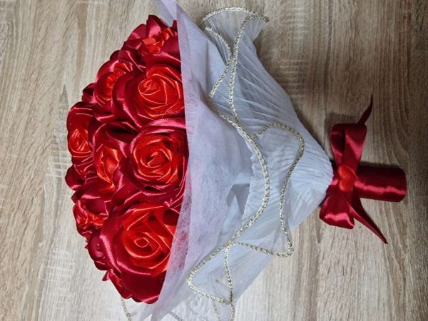 букет от вечни рози