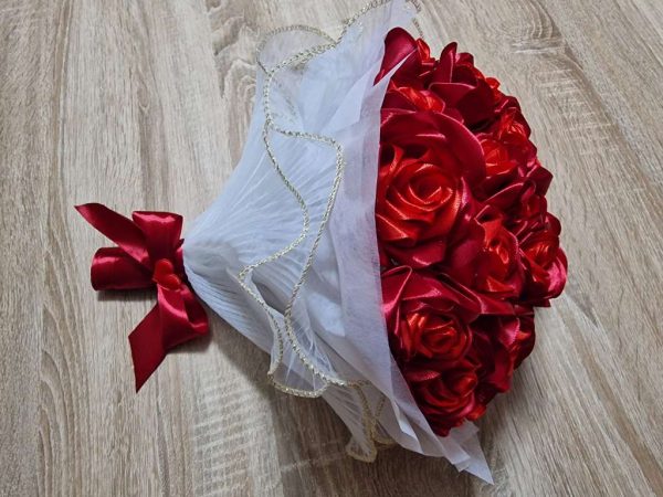 букет от вечни рози