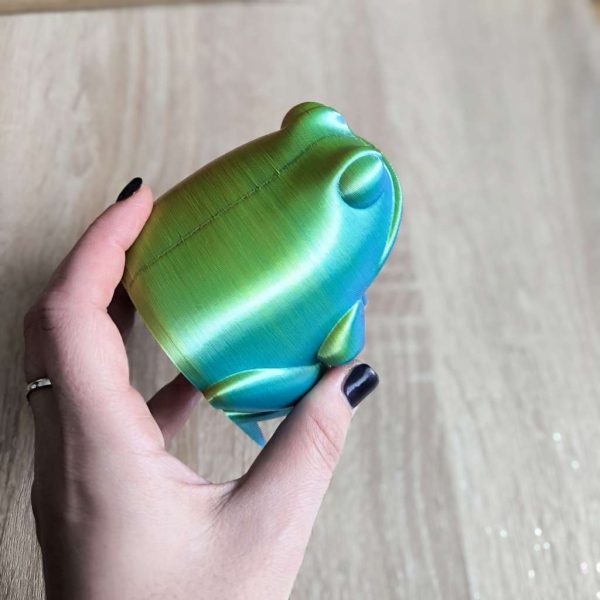 3D принтиран моливник жаба