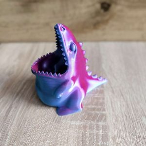 3D принтиран моливник крокодил