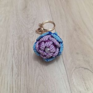 Макраме ключодържател лотус