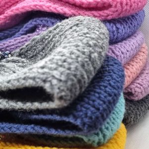 Дамска ръчно плетена лента със стъклени кристали