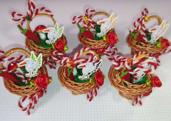 Мини мартенски кошнички