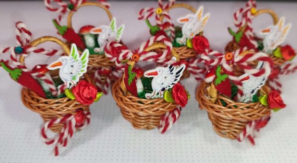 Мини мартенски кошнички