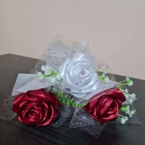 букетче от сатенена роза