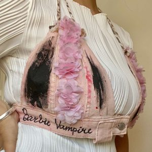 ‘Barbie Vampire’ дънково бюстие