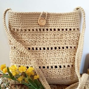 Плетена дамска чанта в бохо стил - малка компактна чанта cross body