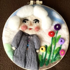 Моята баба - картина с вълна. Рзмери - обръч 20 см.