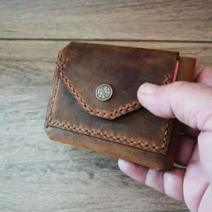 Компактен кожен портфейл от естествена кожа ръчно изработен!