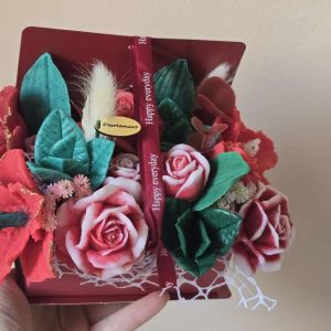 Сапунени цветя в кутия тип книга