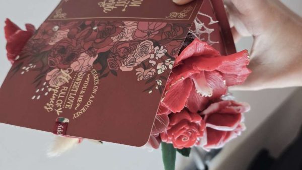 Сапунени цветя в кутия тип книга